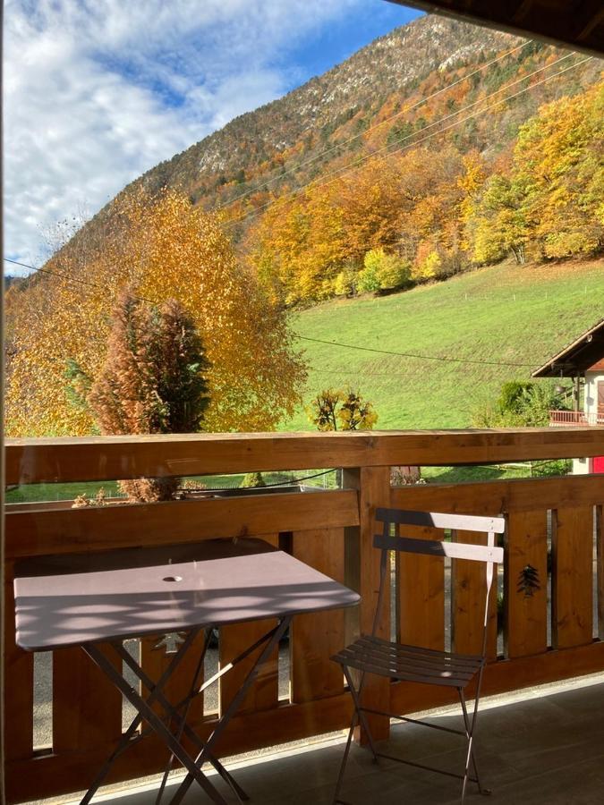 LAPRESKI, bel appartement esprit chalet, très confortable 4 étoiles Thônes Exterior foto